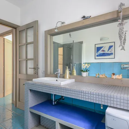 ヴィラ Casa Vignola カポリーヴェリ